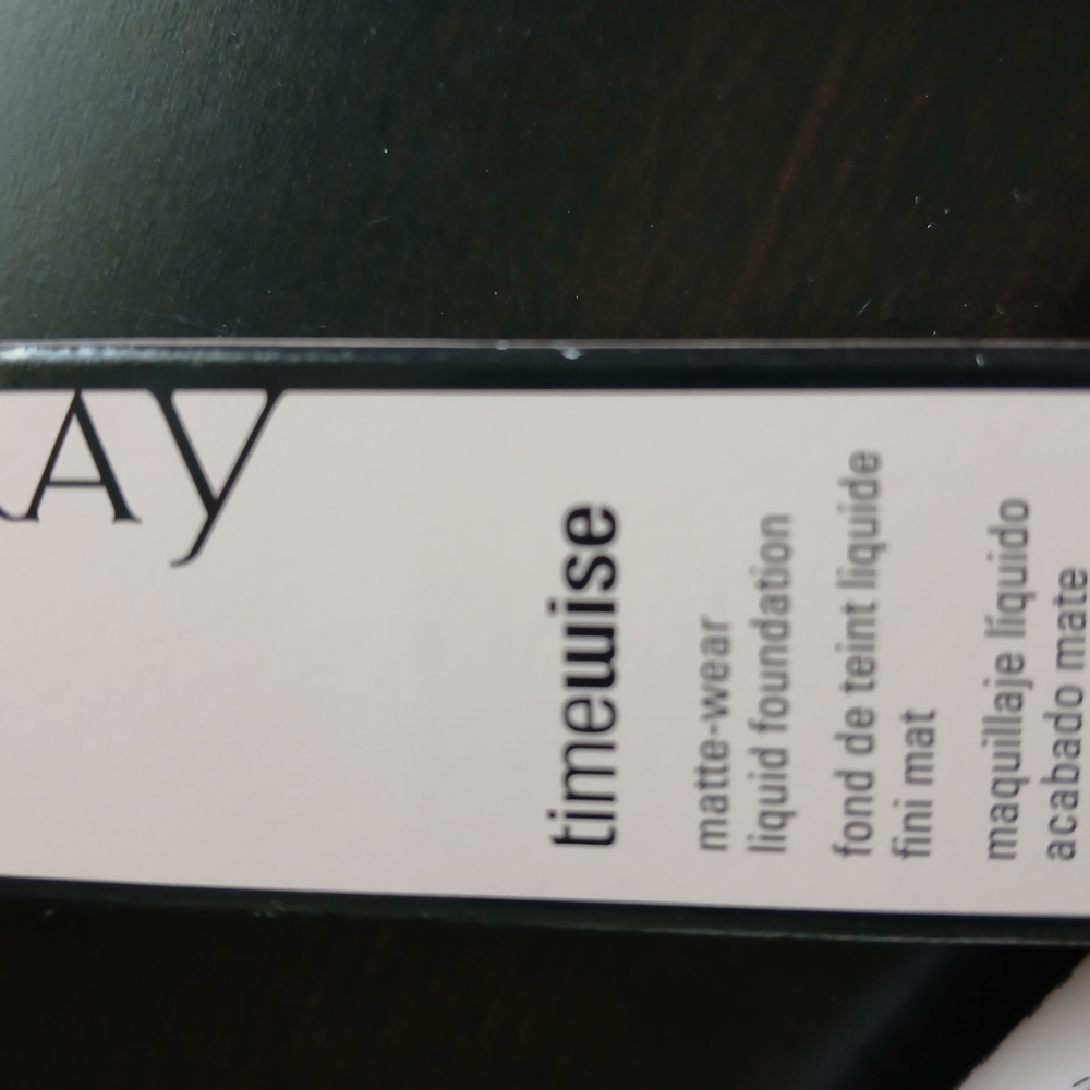 Cream Foundation Makeup for a Flawless Finish